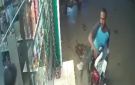  لحقه في آخر لحظة .. محاولة سرقة موتوسيكل عامل ديليفري أمام صيدلية بسوهاج فجرا