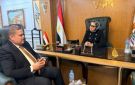 محافظ الوادي الجديد تبحث إطلاق المرحلة الأولى من مبادرة القرية المنتجة 