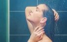 ماذا يحدث لو استخدمت الماء الساخن جدا لغسل شعرك باستمرار؟
