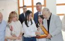 بحضور أشرف زكي ونجوم الفن.. إلهام شاهين توثق زيارة وزير التضامن الاجتماعي لدار كبار الفنانين