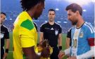 منتخب بنين يهدي ميسي تذكارا تاريخيا في ليلة الوداع .. صور