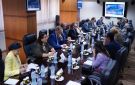 وزير التخطيط يستعرض مؤشرات أداء الاقتصاد وخطة التنمية الاقتصادية والاجتماعية مع كبار الخبراء والأكاديميين والبرلمانيين