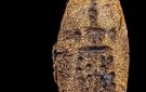 خاتم برونزي غارق يكشف نقشا نادرا لفنار الإسكندرية القديم