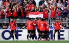منتخب مصر بالزي الأحمر أمام جنوب أفريقيا في ودية استاد القاهرة