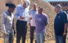 5.5 مليون جنيه لخدمة أهالي الترابين.. محافظ جنوب سيناء يتابع إنشاء دار مناسبات بنويبع - eg
