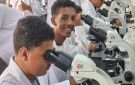 رئيس جامعة الإسماعيلية الجديدة الأهلية يتفقد كلية الصيدلة ويتحاور مع الطلاب - eg