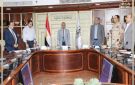 محافظ بني سويف يستهل اجتماعا بالوقوف وقراءة الفاتحة ترحما على ضحايا حادث أمس.. ويتوجه بالعزاء لأسرهم ويتمنى الشفاء للمصابين
