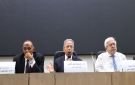 تهدد مستقبل المهنة.. نقيب الأطباء يحذر من التوسع العشوائي في كليات الطب - eg