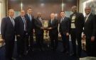 هاني أبو ريدة يكرم رئيس جنوب إفريقيا على هامش ودية المنتخب و الأولاد 