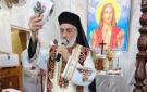 الأنبا باسيليوس يترأس القداس الإلهي بكنيسة مار جرجس ببني مزار - eg