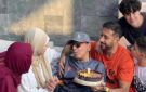 أحمد السعدني يحتفل بآخر عيد ميلاد لوالده.. ويطلب من الجمهور الدعاء له