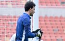محمد عواد يزور أحمد خالد في الإسكندرية بعد إصابته أمام الزمالك