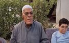 جلسة علم مع أحفاده.. حسين حجاج يحرص على تعليمهم أمور الدين