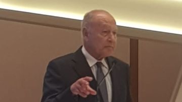 أحمد موسى عن أبو الغيط: لا علاقة ولا صورة ولا لقاء ولا أي شيء بينه وبين إبستين