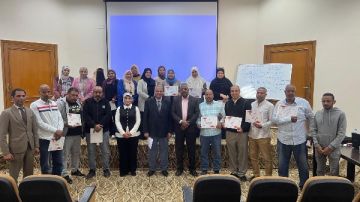 ختام دورة تدريبية في اللغة الإنجليزية للعاملين بديوان محافظة البحر الأحمر ختام دورة تدريبية في اللغة الإنجليزية للعاملين بديوان محافظة البحر الأحمر