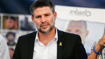 سموتريتش: المرحلة الثانية في غزة تستهدف تفكيك قدرات حماس عسكريا ومدنيا سموتريتش: المرحلة الثانية في غزة تستهدف تفكيك قدرات حماس عسكريا ومدنيا