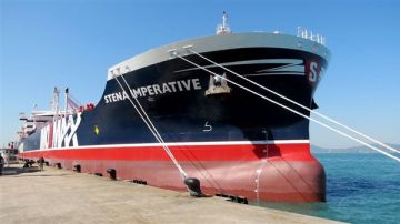 احتكاك عسكري في مضيق هرمز يشعل التوتر بين واشنطن وطهران احتكاك عسكري في مضيق هرمز يشعل التوتر بين واشنطن وطهران