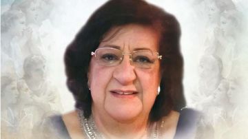 توثيق سيرة والدة هاني رمزي في كتيب تخليدا لذكراها