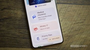 جوجل تعيد تصميم Google Wallet وتضيف زرا يعرض المزيد من البطاقات