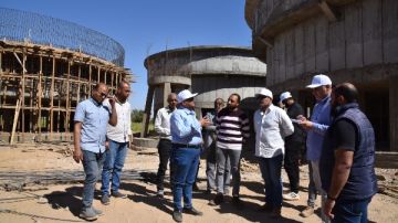 رئيس القابضة للمياه : تسريع دخول مشروعات حياة كريمة الخدمة في أسوان