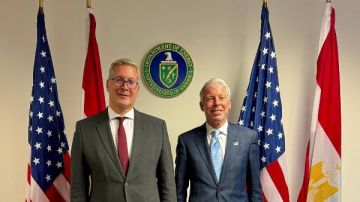 مباحثات لوزير البترول والثروة المعدنية مع نظيره الأمريكي في واشنطن مباحثات لوزير البترول والثروة المعدنية مع نظيره الأمريكي في واشنطن