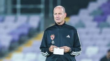 أحمد أبومسلم: الأهلي بلا هوية مع توروب .. والتدوير في حراسة المرمى خطأ فادح أحمد أبومسلم: الأهلي بلا هوية مع توروب .. والتدوير في حراسة المرمى خطأ فادح