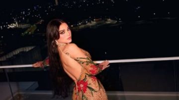 هيفاء وهبي تستعرض رشاقتها بفستان لافت.. شاهد