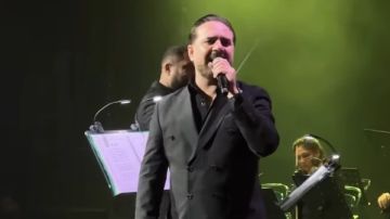 يميل الى الخجل.. وائل جسار يمدح فضل شاكر يميل الى الخجل.. وائل جسار يمدح فضل شاكر