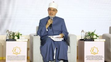 المفتي: تمكين المرأة أحد أهم مرتكزات مواجهة الفكر المتطرف وبناء مجتمعات متماسكة وقادرة على حماية قيمها المفتي: تمكين المرأة أحد أهم مرتكزات مواجهة الفكر المتطرف وبناء مجتمعات متماسكة وقادرة على حماية قيمها