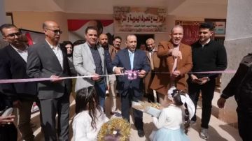 محافظ أسيوط يفتتح مركز إبداع للحرف اليدوية للتدريب والإنتاج بمدرسة ثانوية