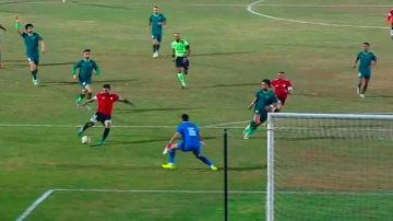 شوط أول سلبي بين الاتحاد وطلائع الجيش بالدوري شوط أول سلبي بين الاتحاد وطلائع الجيش بالدوري