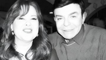 في يوم الجمعة.. دنيا سمير غانم تذكر والديها بالدعاء