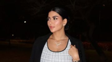 كارولين عزمي تستعرض أناقتها بفستان لافت.. شاهد كارولين عزمي تستعرض أناقتها بفستان لافت.. شاهد