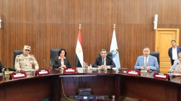 محافظ البحر الأحمر يعقد أول مجلس تنفيذي ويعلن رفع درجة الاستعداد القصوى لاستقبال شهر رمضان محافظ البحر الأحمر يعقد أول مجلس تنفيذي ويعلن رفع درجة الاستعداد القصوى لاستقبال شهر رمضان