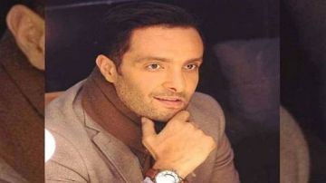 وائل عبد العزيز يشيد بالممثلين الجدد: بشوف مصطفى غريب بضحك فيديو وائل عبد العزيز يشيد بالممثلين الجدد: بشوف مصطفى غريب بضحك فيديو