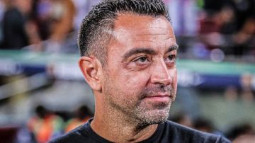 تشافي يوضح موقفه من قيادة منتخب المغرب بعد شائعات رحيل الركراكي