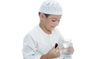 سن وجوب الصيام للطفل.. دار الإفتاء توضح