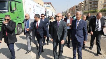 مبادرة أبواب الخير .. توزيع 40 ألف كرتونة على الأسر الأولى بالرعاية بالمساكن البديلة للعشوائيات