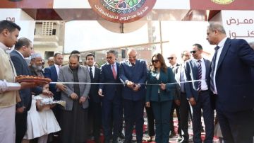 وزير التموين والتجارة الداخلية ووزيرة التنمية المحلية والبيئة ومحافظ القليوبية في جولة موسعة لافتتاح مشروعات خدمية ومعارض سلعية استعدادا لشهر رمضان