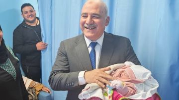 وتين.. أول مولود في مستشفى طوخ المركزي منذ بدء التشغيل التجريبي وتين.. أول مولود في مستشفى طوخ المركزي منذ بدء التشغيل التجريبي