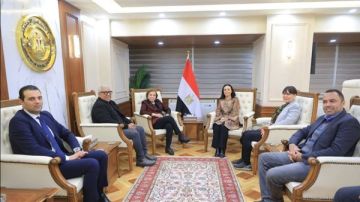 وزيرة التضامن تبحث استعدادات الدورة العاشرة لمهرجان أسوان الدولي لأفلام المرأة