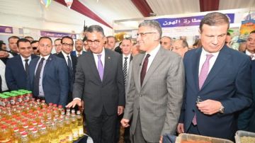 أهلا رمضان.. افتتاح 26 معرضا وشادرا للسلع الغذائية بأسعار مخفضة بالجيزة أهلا رمضان.. افتتاح 26 معرضا وشادرا للسلع الغذائية بأسعار مخفضة بالجيزة