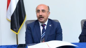 الاتحاد الدولي للريشة الطائرة يكرم باسم تهامي بجائزة الاستحقاق المتميز الاتحاد الدولي للريشة الطائرة يكرم باسم تهامي بجائزة الاستحقاق المتميز