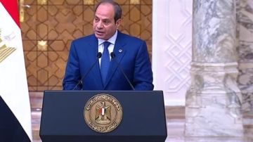 الرئيس السيسي: حقوق الشعب الفلسطيني غير قابلة للتصرف ونرفض الإجراءات الأحادية الرئيس السيسي: حقوق الشعب الفلسطيني غير قابلة للتصرف ونرفض الإجراءات الأحادية