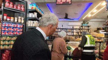 ضبط واعدام سلع منتهية الصلاحية بزهور بورسعيد شاهد