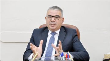 عميد تجارة عين شمس يستجيب لمطالب الطلاب: مصلحتكم أولويتنا