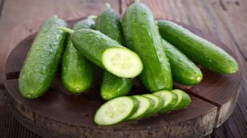 فوائد صحية.. ماذا يحدث لجسمك عند تناول الخيار يوميا؟