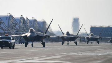 اليابان تعلن نشر 8 مقاتلات من طراز F-35B في قاعدة نيو تابارو الجوية