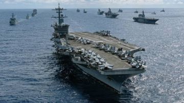 مصدر إيراني يكشف موقع تمركز حاملة الطائرات الأمريكية أبراهام لينكولن مصدر إيراني يكشف موقع تمركز حاملة الطائرات الأمريكية أبراهام لينكولن