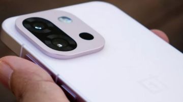 هاتف رائد ببطارية ضخمة.. إليك أهم مواصفات OnePlus 15T قبل إنطلاقه